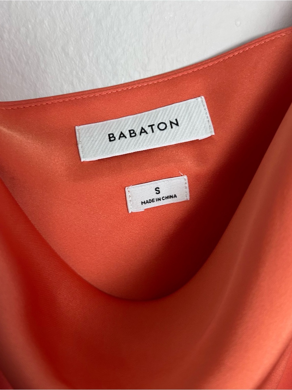 Aritizia babaton peach/salmon satin tank top - Picture 4 of 9